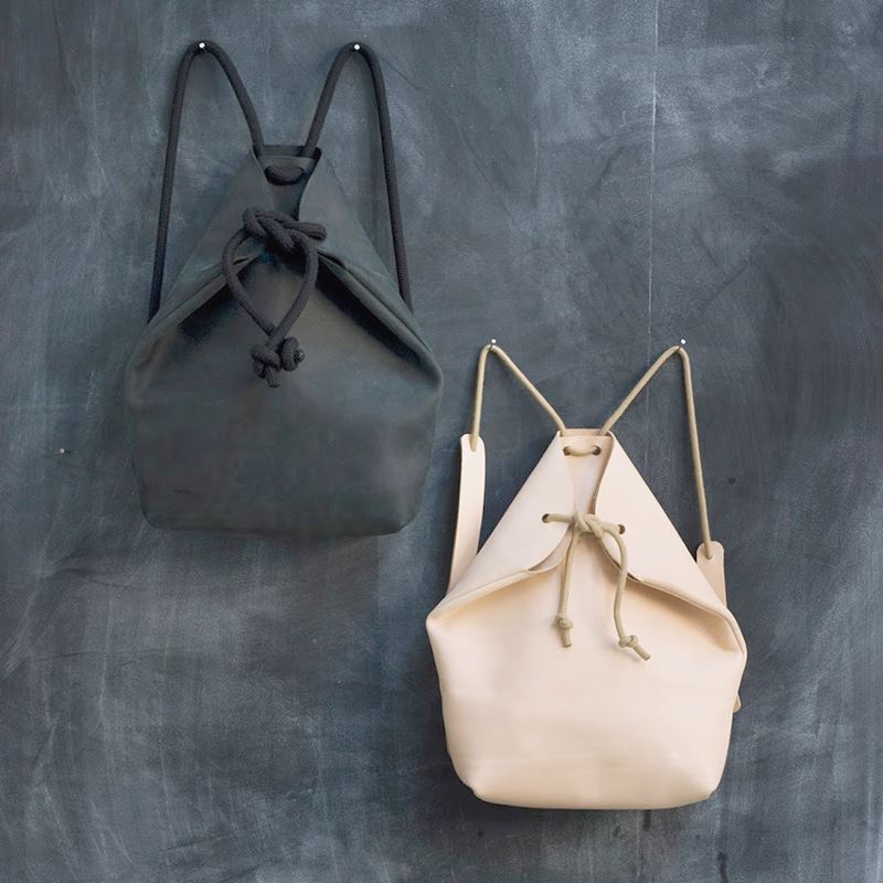 Nop Brooklyn Responsive Theme. Modern Backpack - Grouped